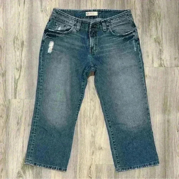 BKE Denim - BKE Buckle Women's Wendi Jeans Capris Cropped Distressed Denim Medium Size 29